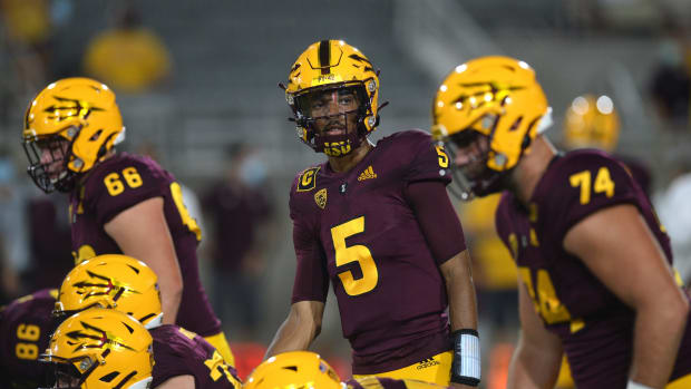 Daniels pre-snap